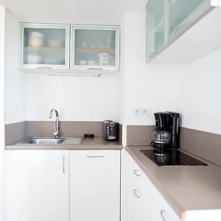 アパート Xviii Century Gem With Magnificent Views Of The Harbour With A Private Garage