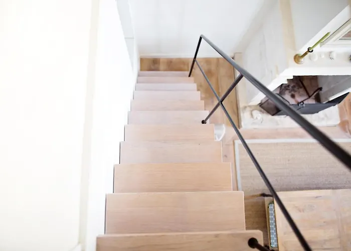 Xviii Century Gem With Magnificent Views Of The Harbour With A Private Garage Apartment Saint-Martin-de-Re