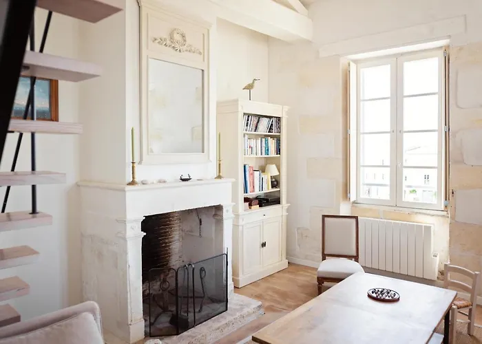 Apartment Xviii Century Gem With Magnificent Views Of The Harbour With A Private Garage *